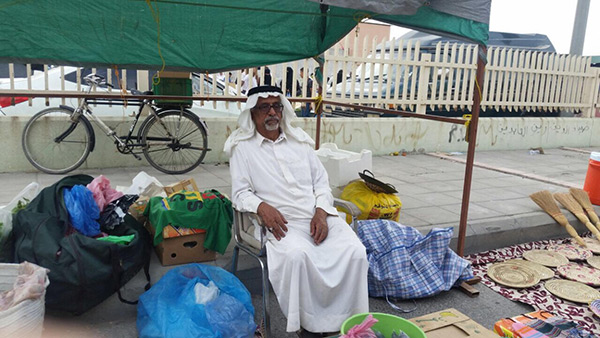 �������