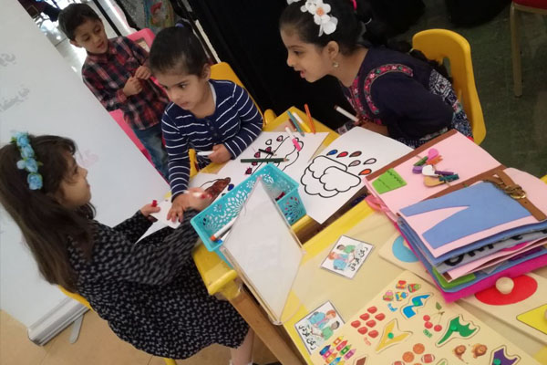 زهور المستقبل - فعالية أطفال