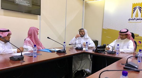 اجتماع أهالي الراشدية بمجلس الأحساء البلدي